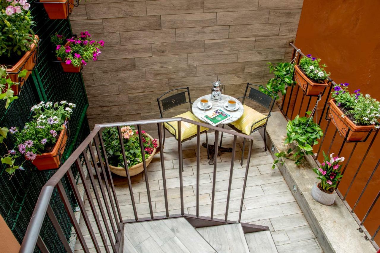 Gcf Luxury Suites, Guest House โรม ภายนอก รูปภาพ