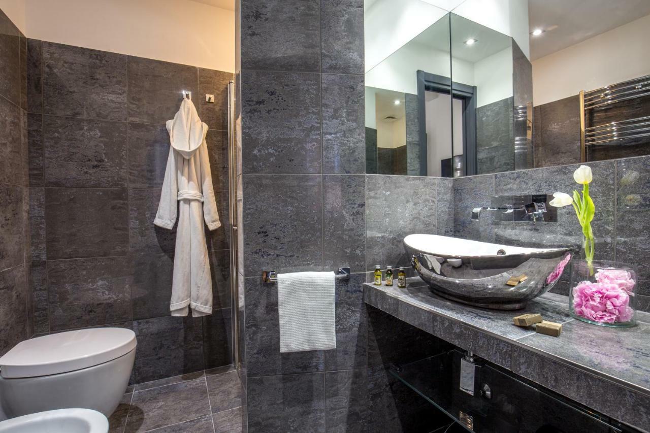 Gcf Luxury Suites, Guest House โรม ภายนอก รูปภาพ