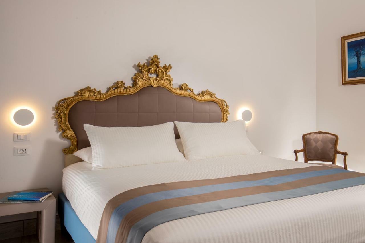Gcf Luxury Suites, Guest House โรม ภายนอก รูปภาพ